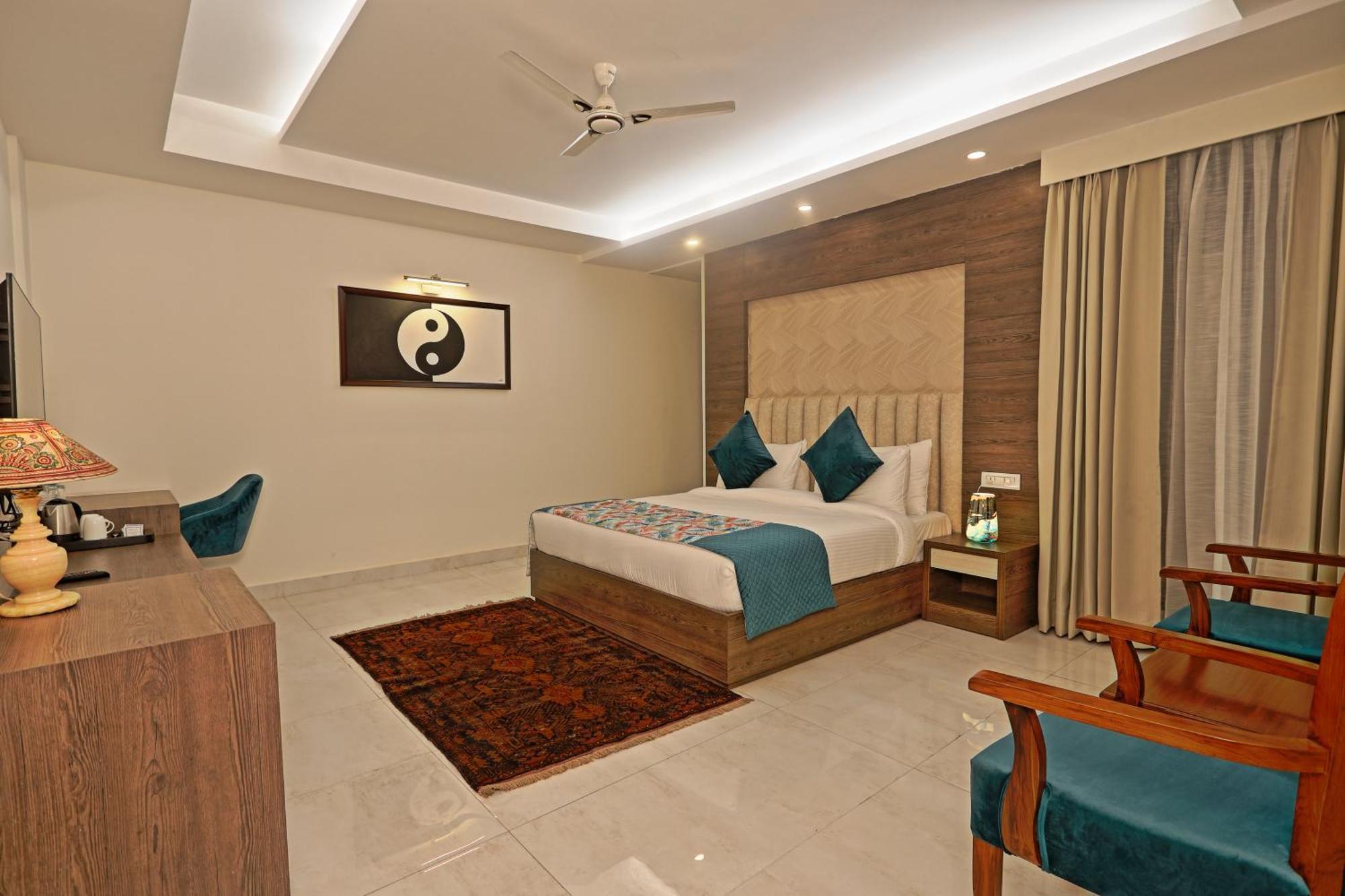 Hotel Oxmo Delhi Airport With Free Airport Transsfer New Delhi Exterior photo